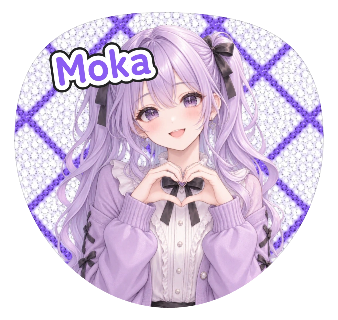 紫のストーンキルティングとイラスト、Mokaの名前を重ねたデコうちわ
